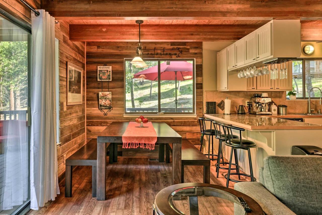 Spacious Groveland Cabin With Wraparound Deck! Exterior photo