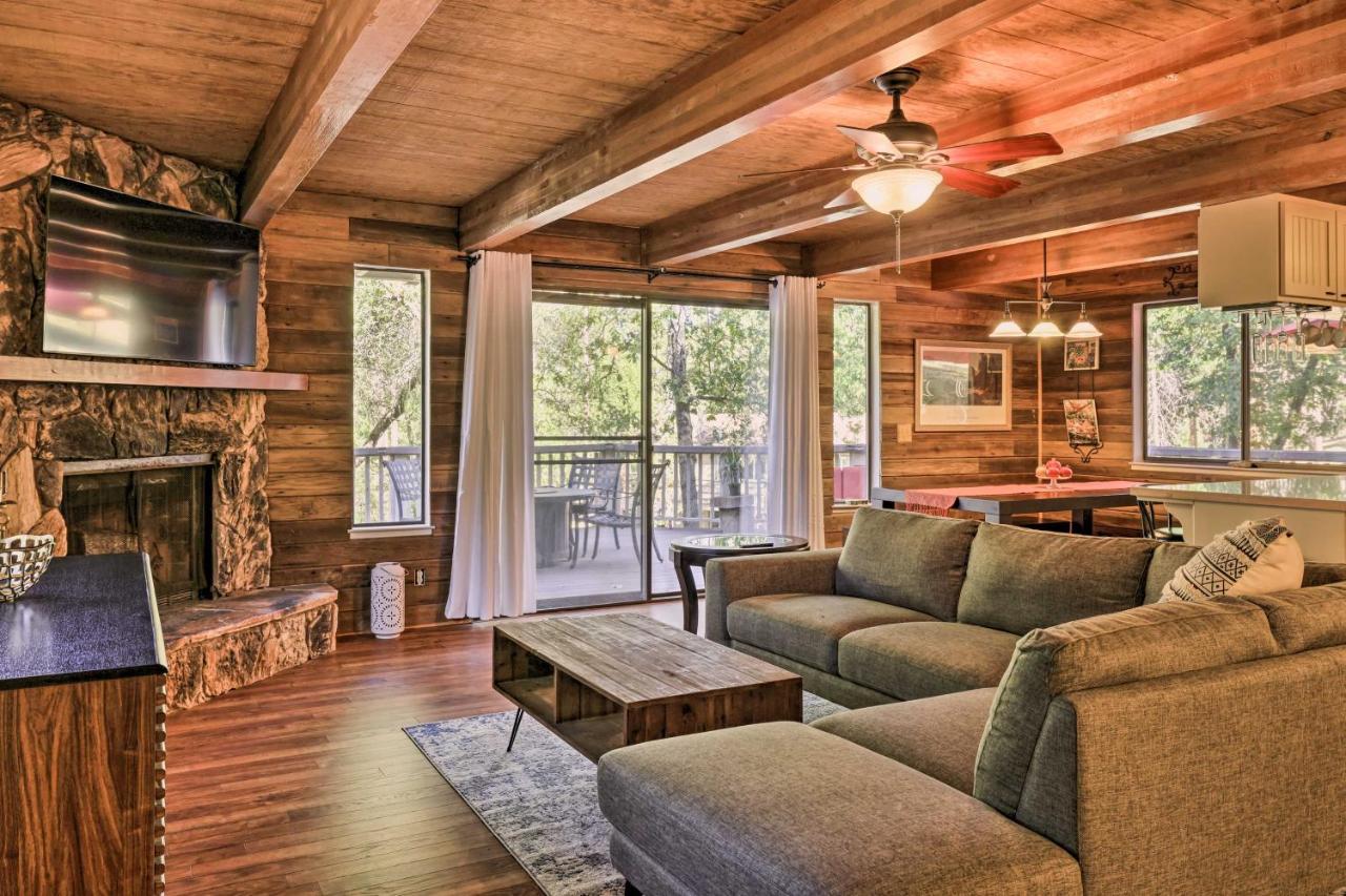Spacious Groveland Cabin With Wraparound Deck! Exterior photo