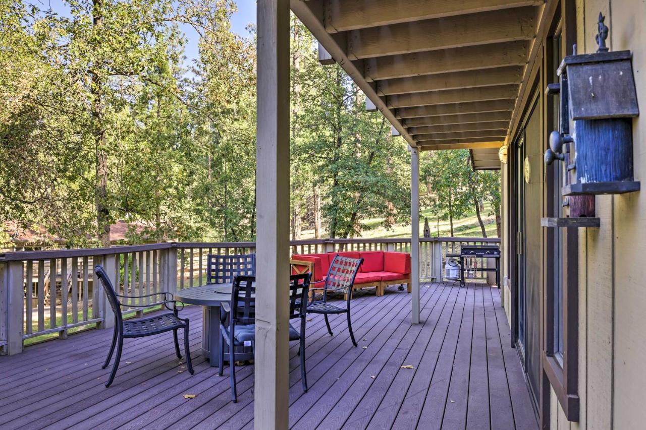 Spacious Groveland Cabin With Wraparound Deck! Exterior photo