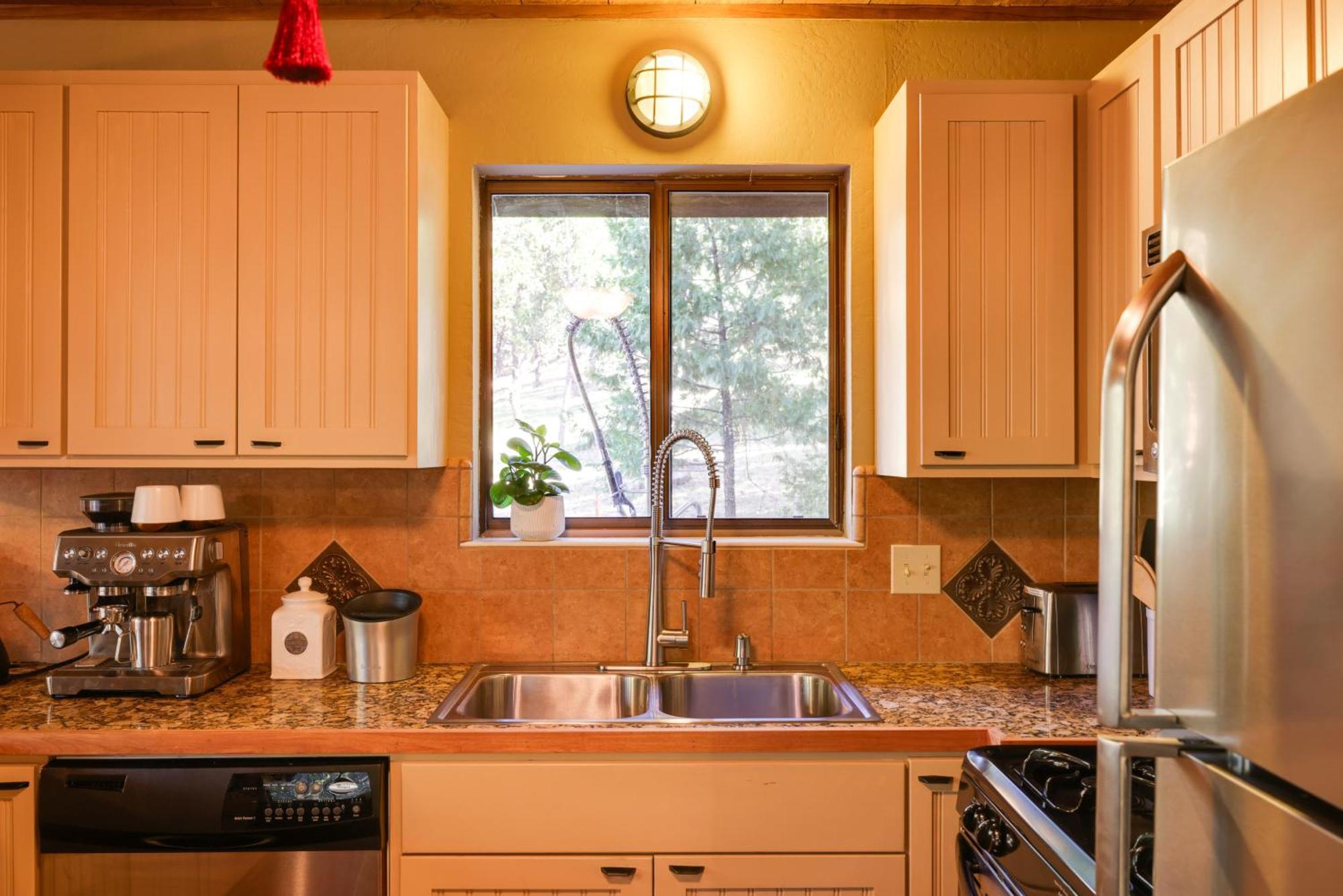 Spacious Groveland Cabin With Wraparound Deck! Exterior photo