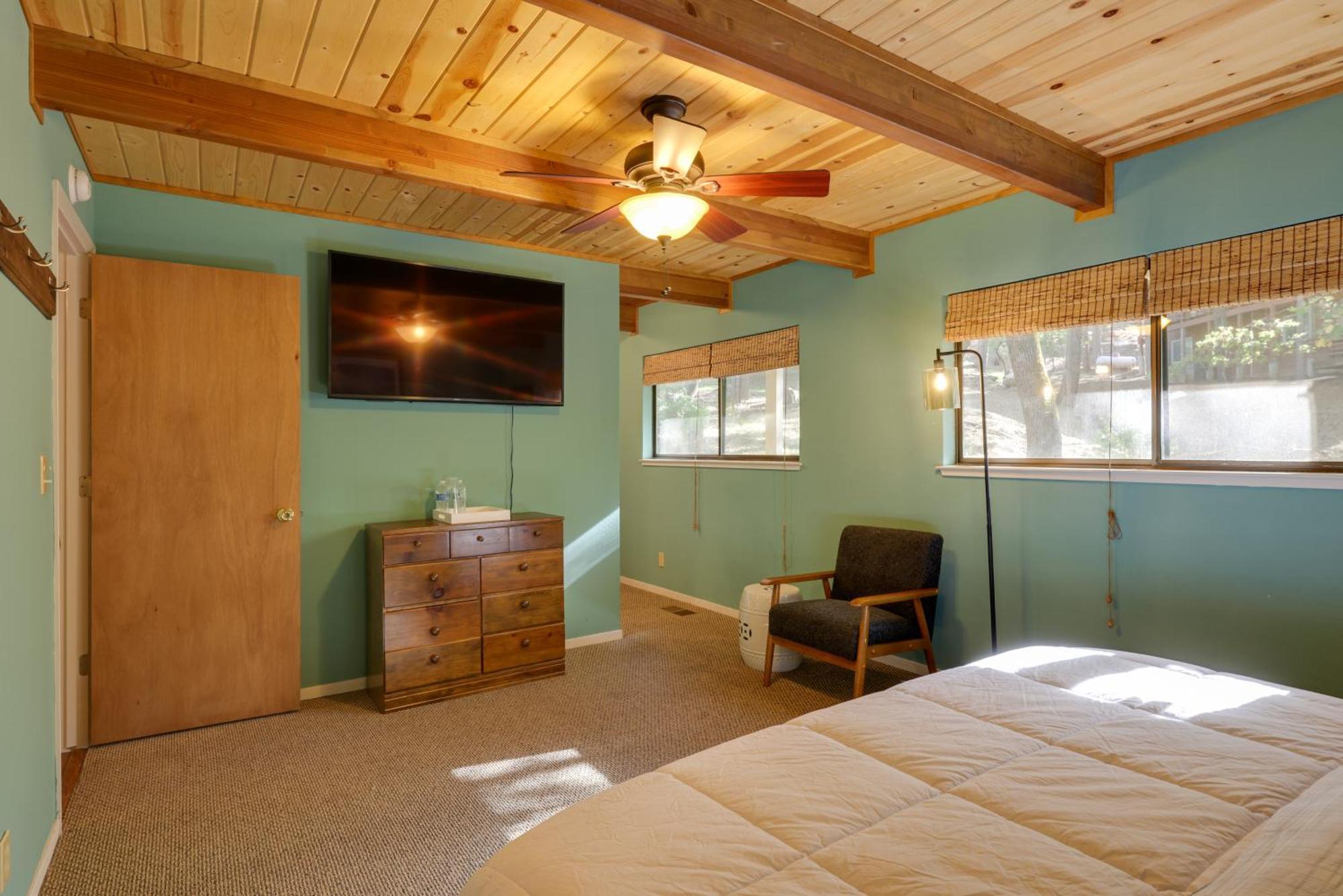 Spacious Groveland Cabin With Wraparound Deck! Exterior photo